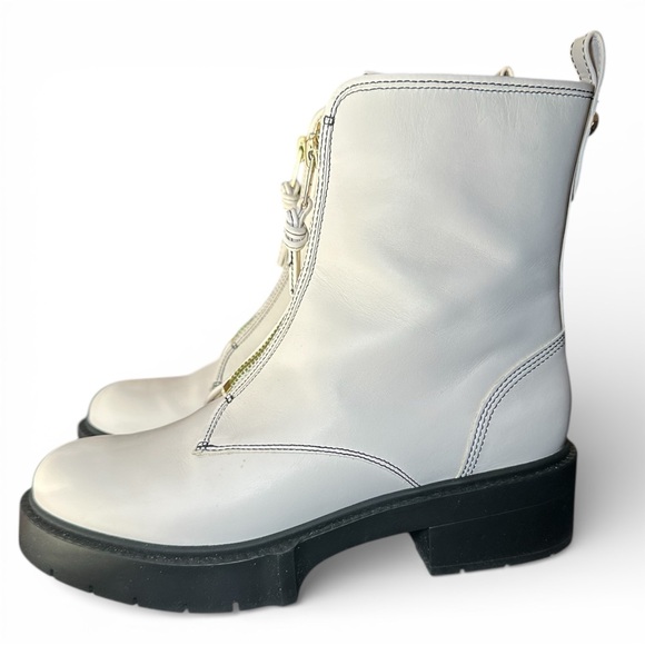 Coach Liza Bootie in Chalk NIB - Picture 4 of 12